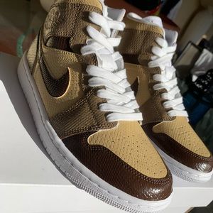 Brown Jordan 1s
